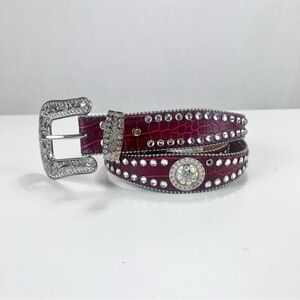 M&F WESTERN Blazin Roxx Women's Red Croc Print Rhinestone Western Belt